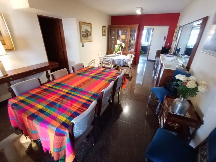 UN DORMITORIO  + COMODÍN CON BALCÓN AL FRENTE - PLANZA PRINGLES