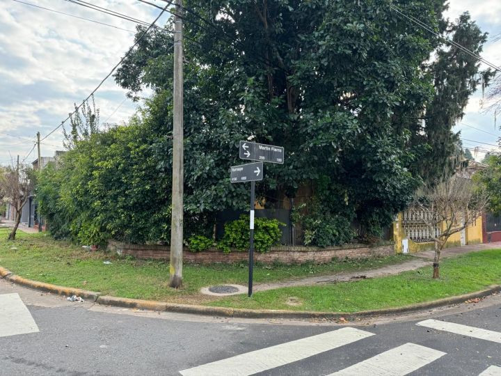TERRENO DE ESQUINA - EXCELENTE UBICACIÓN