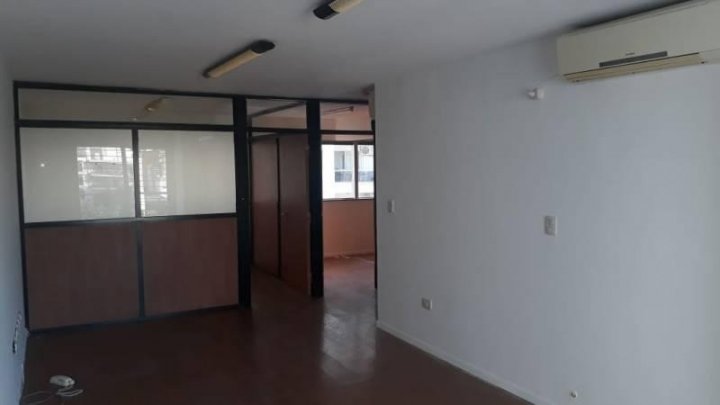 MONTEVIDEO 2420  -  OFICINA  PISO  EXCLUSIVO  -