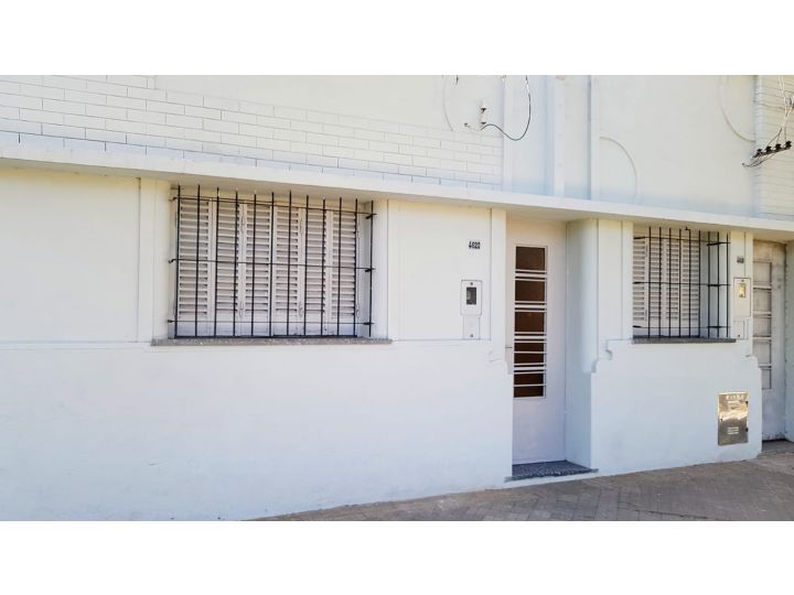CASA 2 DORMITORIOS - PLANTA BAJA